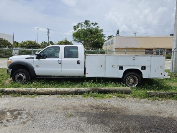 2011 Ford F-550