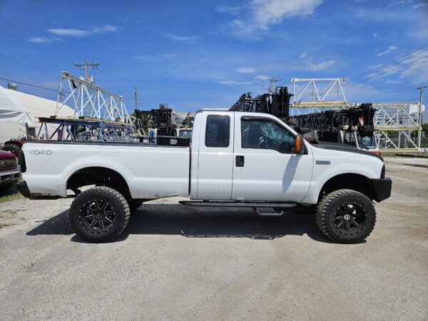 2007 Ford F-250 XL - Image 3